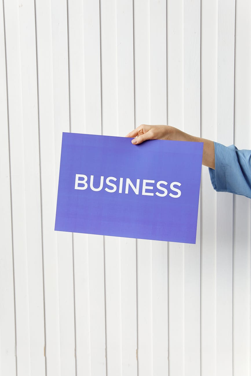 How to Start a Profitable Online Business (6 Steps)